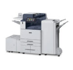 De Xerox AltaLink B8100 serie, een high-volume zwart-wit multifunctionele printer met uitgebreide papiercapaciteit en afwerkingsopties voor professioneel gebruik.