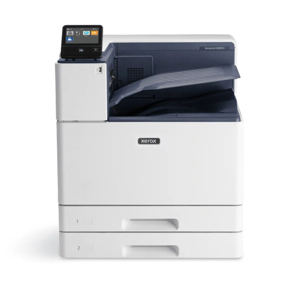 Xerox VersaLink C8000 kleurenprinter op kantooromgeving, met geavanceerd touchscreen bedieningspaneel.